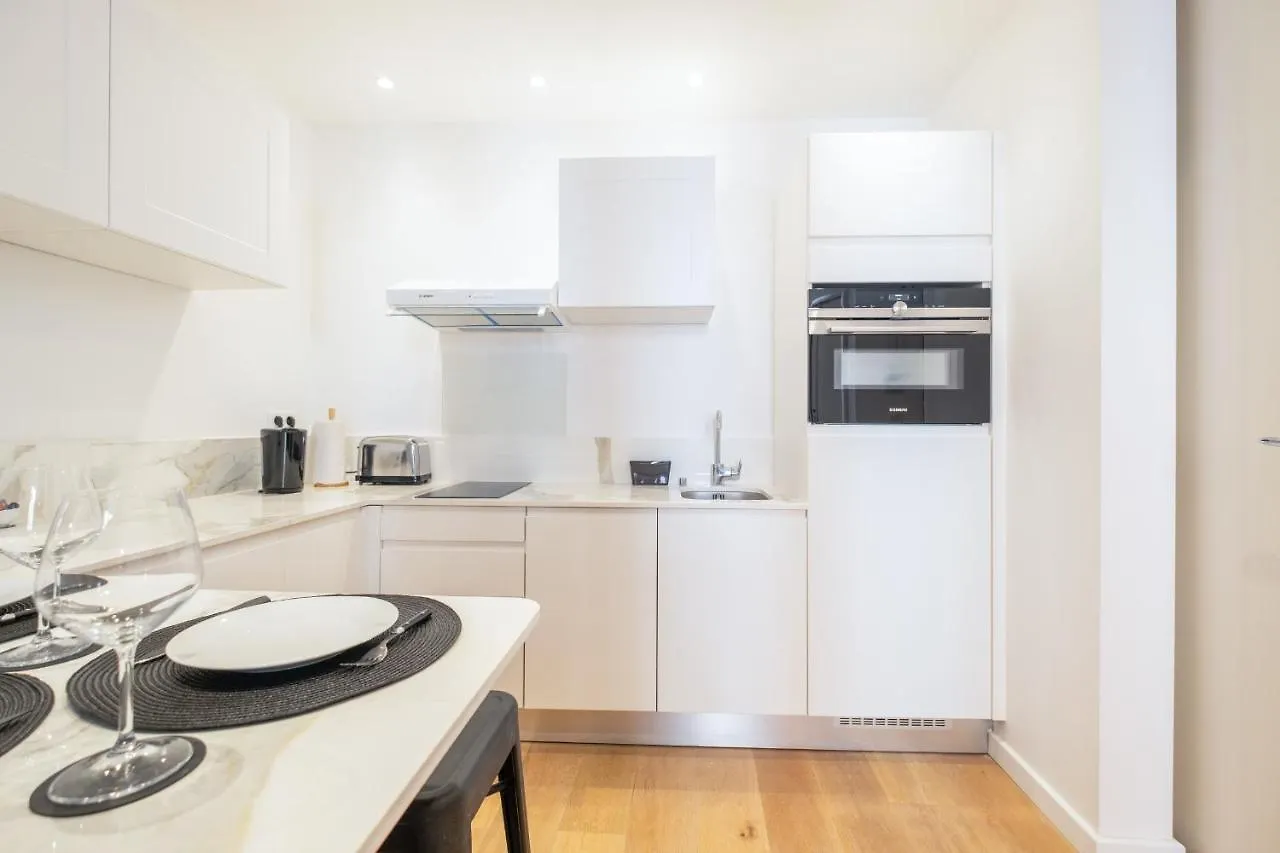 Stylish 1-Bedroom Apartment In The City Center 戛纳